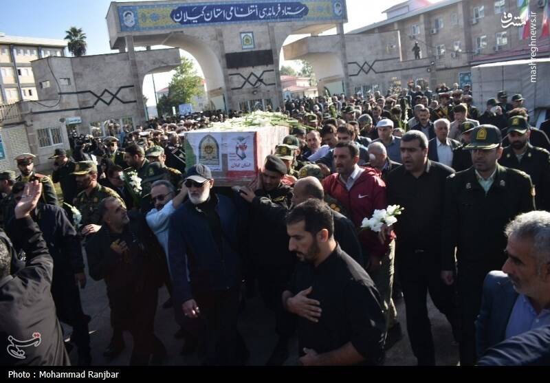 عکس/ وداع مردم گیلان با ۲ شهید امنیت