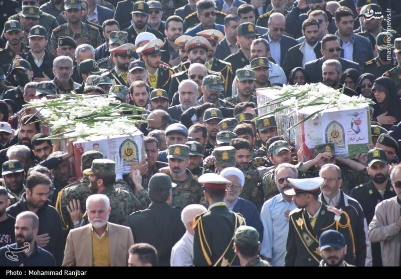 عکس/ وداع مردم گیلان با ۲ شهید امنیت