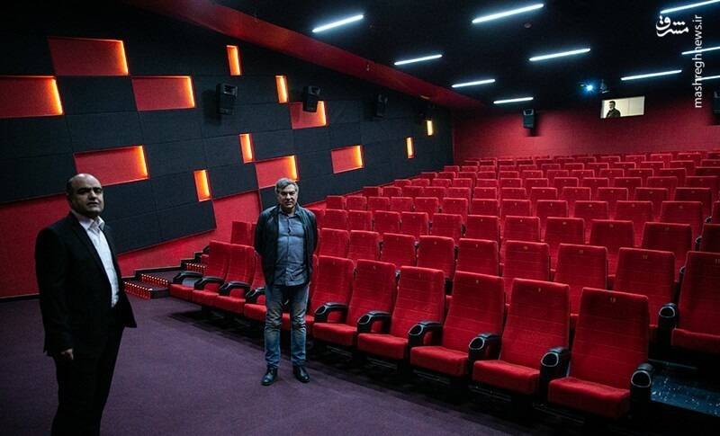 استفاده تبلیغاتی فیلمنت از خوانندههای لسآنجلسی