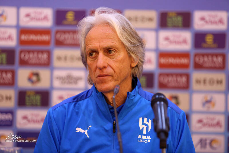 طعنه سرمربی الهلال به وضعیت استقلال