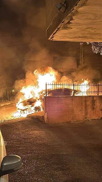 شهرک نشینهای صهیونیست خودروهای فلسطینیها را به آتش کشیدند + فیلم