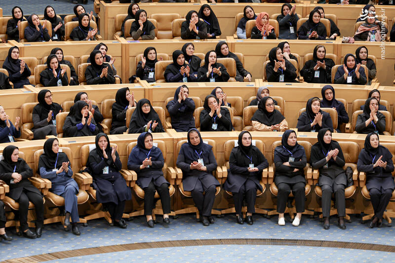 عکس/ حضور پزشکیان در مراسم گرامیداشت مقام پرستار