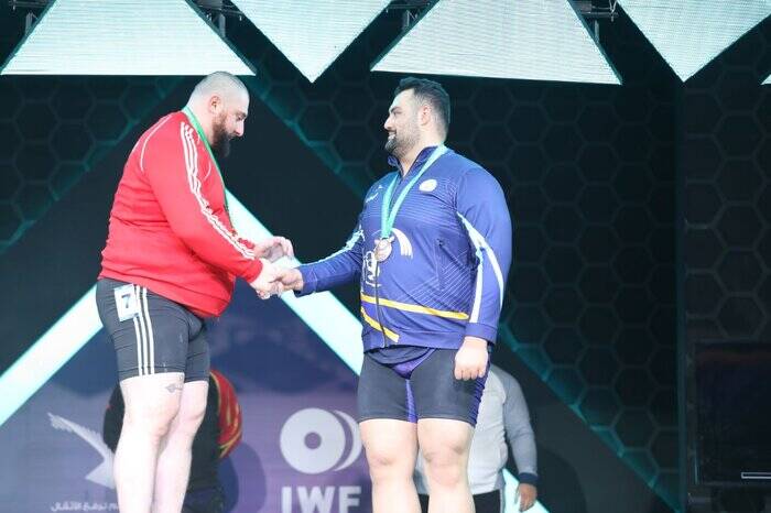 شوک به جهان وزنهبرداری؛ تالاخادزه به بحرین نمیرود