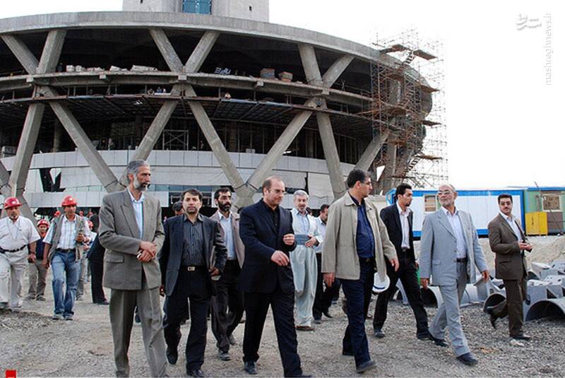 بازی در قلعهحسنخان مایه سرشکستگی است/ قالیباف ۳۰ ماهه برج میلاد ساخت آقایان در بازسازی آزادی ماندهاند!/ تیم ملی جای تغییر نسل نیست