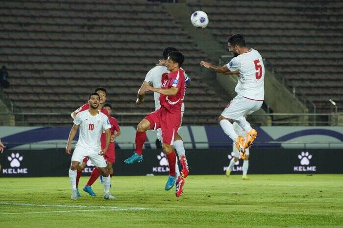 اقبالی: ۷۰ درصد تیم ملی باید تغییر کند/ بد بازی میکنیم اما میبریم!