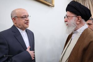 دیدار سفیر جانباز ایران در لبنان با رهبر انقلاب +عکس و فیلم دیدار سفیر جانباز ایران در لبنان با رهبر انقلاب