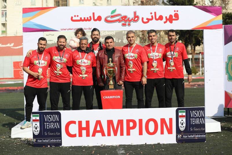 خانمحمدی: خلیلی از اخراج میترسید/ به جای باشگاه از والدین بازیکنان پول میگرفتند!