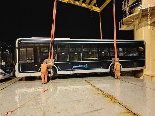 اتوبوسهای چینی در راه تهران +عکس