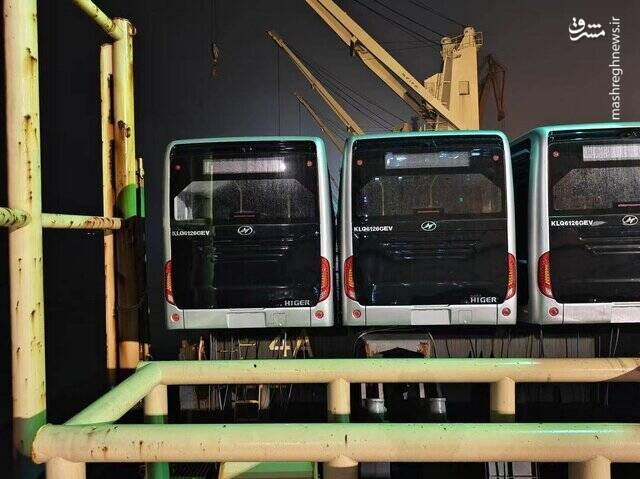 اتوبوسهای چینی در راه تهران +عکس