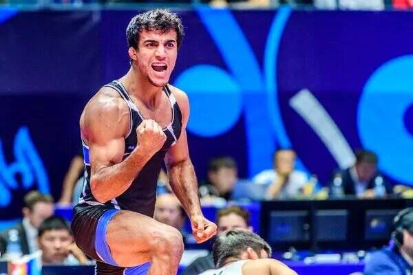 سرشاخ شدن گوششکستههای ایران و روسیه و رونمایی از چند گلادیاتور