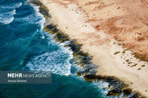 کوچکترین ذره‌ای از ایران قابل معامله نیست