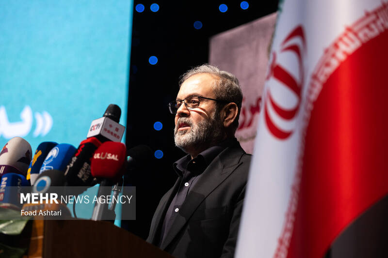 مراسم تکریم رزمندگان حزبالله لبنان و رونمایی از کتاب عایده