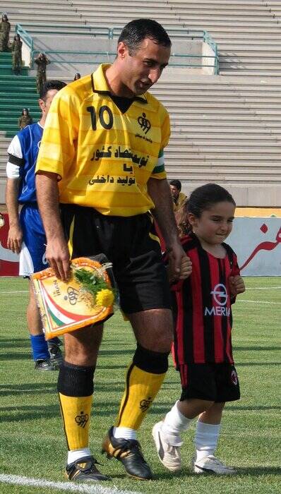 استپانیان: بیرانوند، یک دستِ عابدزاده هم نمیشود/ یوفا نگذاشت برای تیم ملی ایران بازی کنم