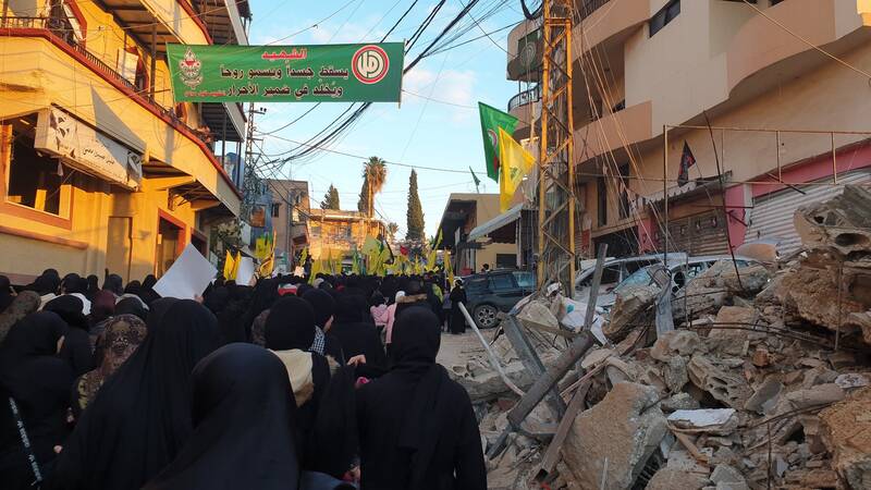 روایتی از تشییع باشکوه شهدا در جنوب لبنان