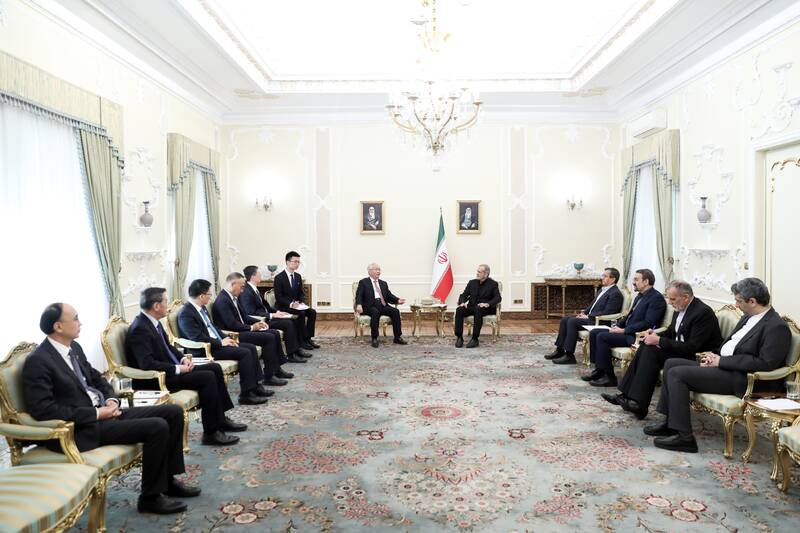 پزشکیان: اجرای توافق جامع میان ایران و چین را با جدیت پیگیری میکنیم