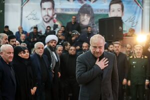 روایت قالیباف از ادامه راه دفاع مقدس/ وقتی وزیر علوم برای "مهاجرت" بازاریابی میکند!