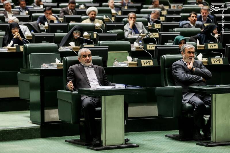 عکس/ نشست غیرعلنی مجلس با حضور وزیر امور خارجه