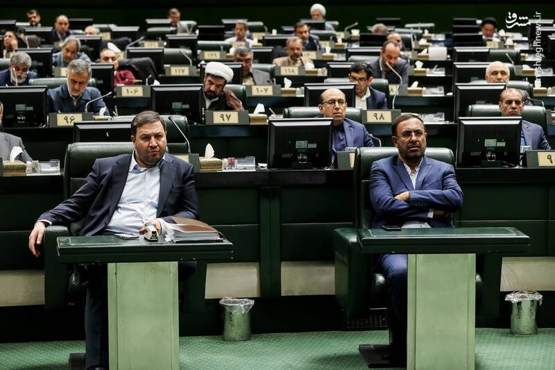 عکس/ نشست غیرعلنی مجلس با حضور وزیر امور خارجه