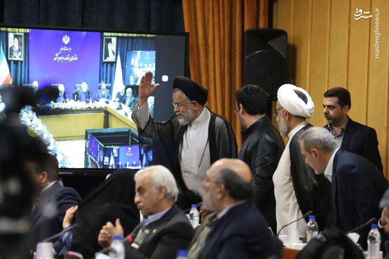 عکس / دورهمی وزرای ادوار گذشته با عارف 2