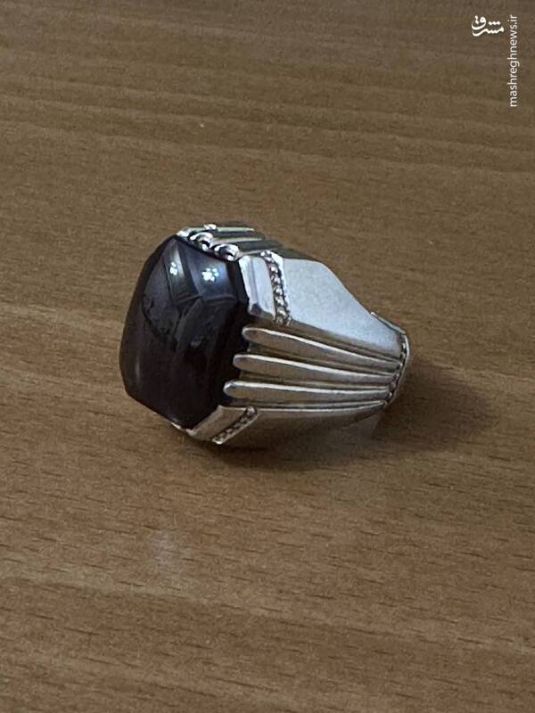 هدیهای که رهبری میخواست عوضش کند +عکس