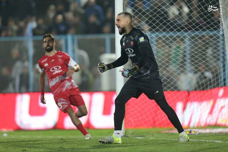 با این پرسپولیس در اصفهان زمینگیر میشویم/ افشین و کریم به گاریدو کمک کنند چون ضعیف است/ گندوز نبود ۳ گل دیگر هم میخوردیم