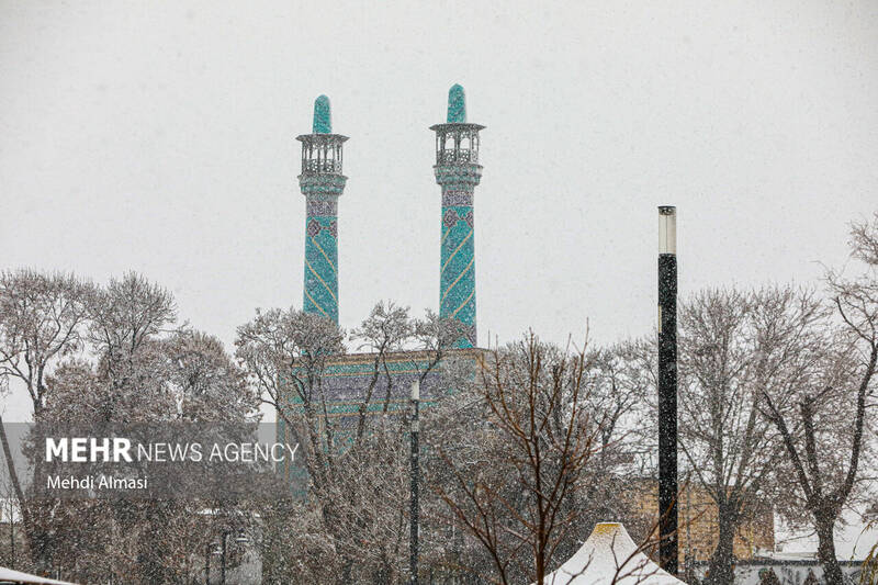 بارش برف پاییزی در زنجان