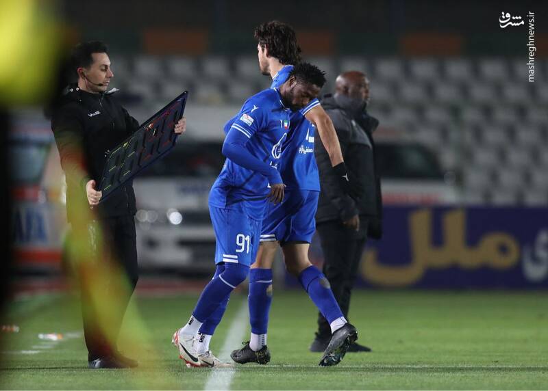 استقلال با این مساویها باید قید قهرمانی را بزند/ اوضاع خط حمله افتضاح است/ چادرملو هم میتواند موسیمانه را به دردسر بیندازد