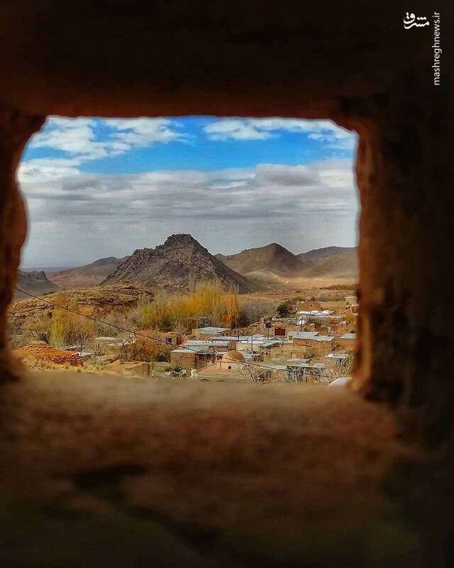 بقعه چهل دختران و شیخ جنید در روستای تاریخی توران پشت