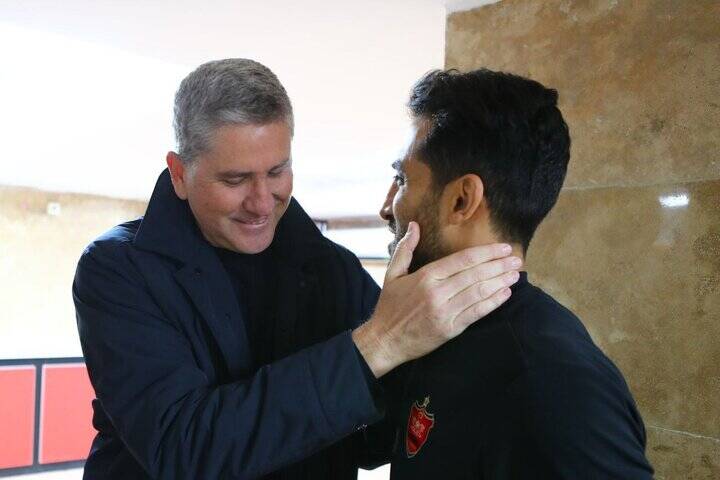 خداحافظی گاریدو با پرسپولیسیها در محل تمرین