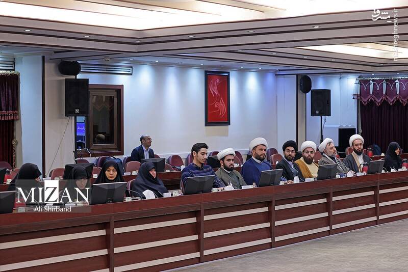 عکس/ نشست هماندیشی رئیس قوه قضاییه با نخبگان حوزه و دانشگاه عکس/ نشست هماندیشی رئیس قوه قضاییه با نخبگان حوزه و دانشگاه