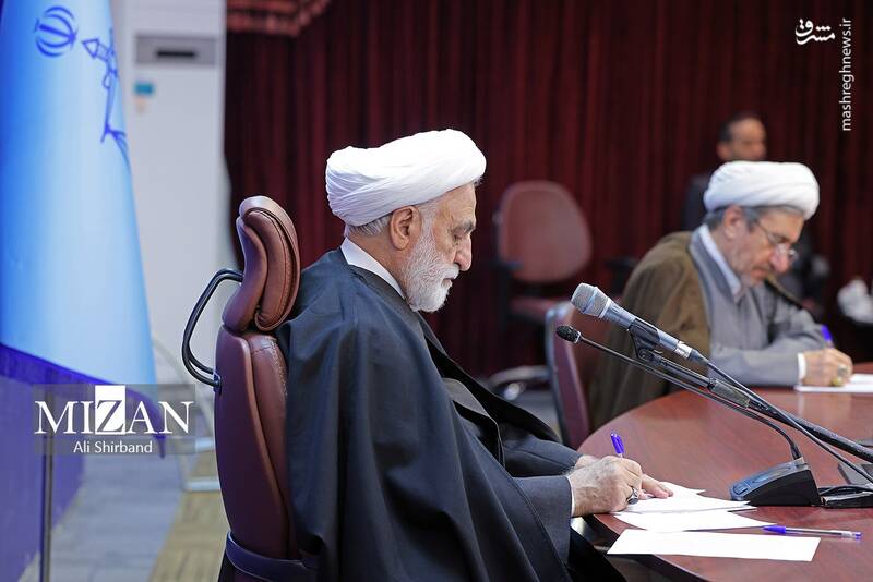 عکس/ نشست هماندیشی رئیس قوه قضاییه با نخبگان حوزه و دانشگاه عکس/ نشست هماندیشی رئیس قوه قضاییه با نخبگان حوزه و دانشگاه