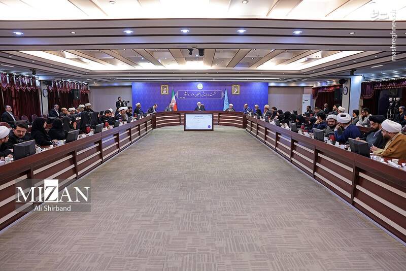 عکس/ نشست هماندیشی رئیس قوه قضاییه با نخبگان حوزه و دانشگاه عکس/ نشست هماندیشی رئیس قوه قضاییه با نخبگان حوزه و دانشگاه