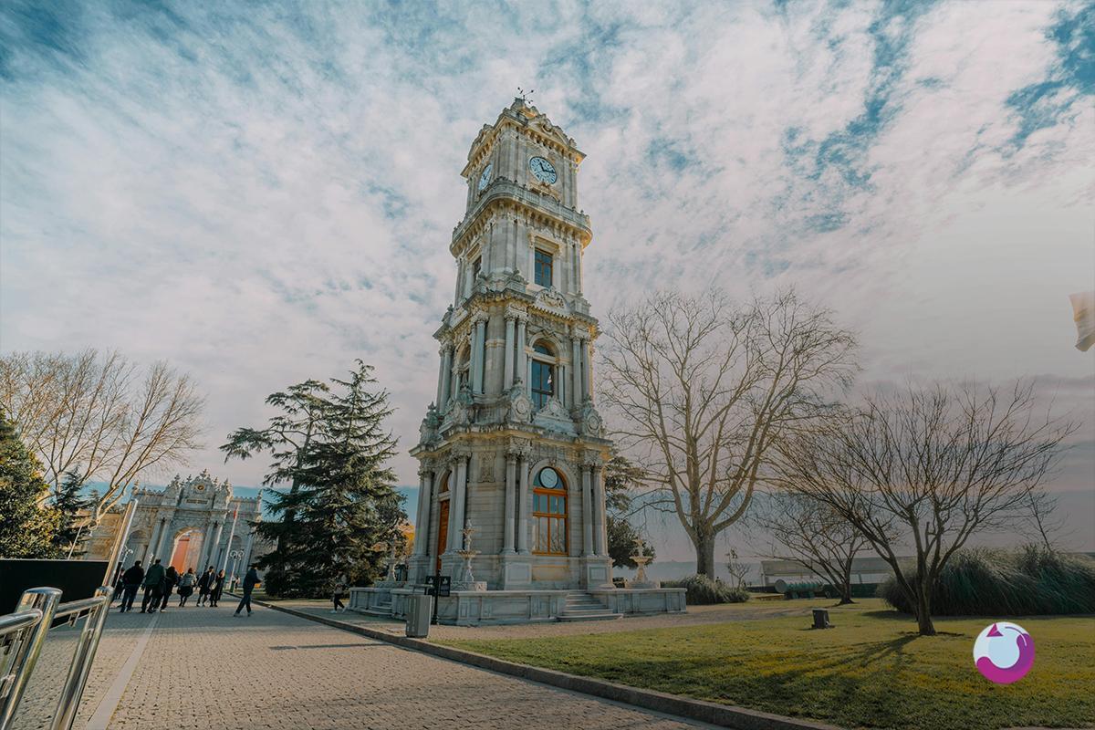 دولما باغچه؛ شگفتیهایی که انتظارش را در تور استانبول ندارید!