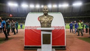 فیلم / فوتبالیها از حاج قاسم میگویند