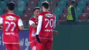 فیلم/ گل پنجم پرسپولیس به هوادار توسط اورونوف