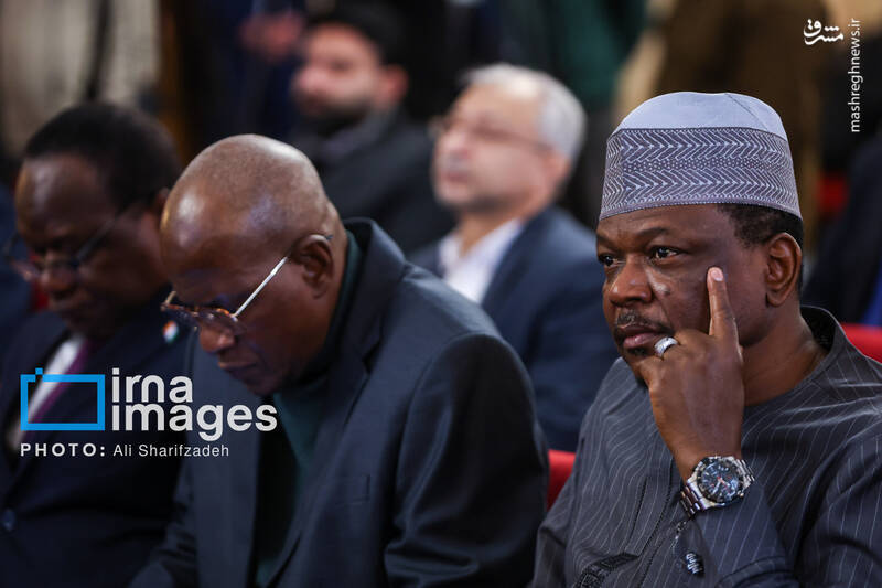 عکس / گرامیداشت شهدای ترور 28