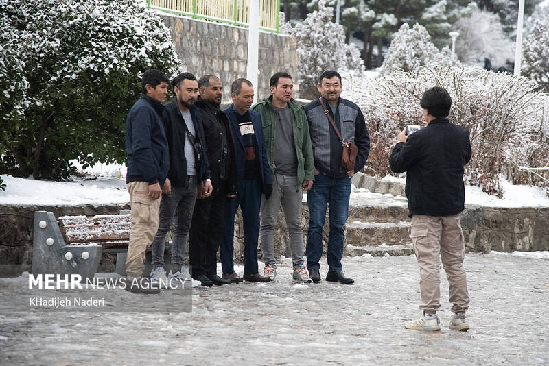 عکس/ اولین بارش برف زمستانی در اصفهان