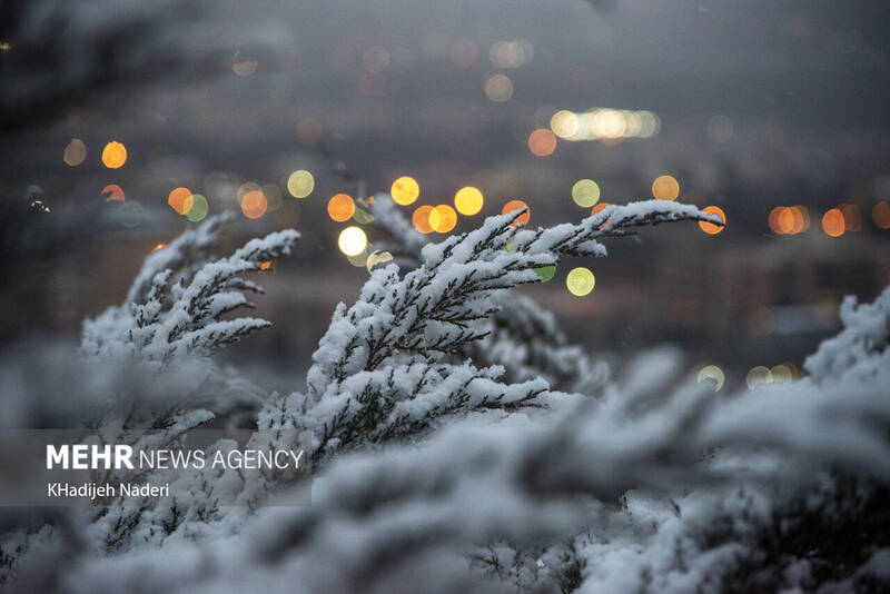 عکس/ اولین بارش برف زمستانی در اصفهان