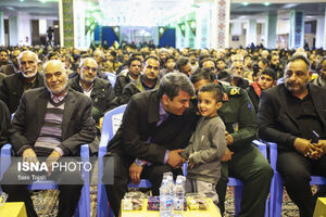 عارف: هر لحظه امکان رفتار خبیثانه دشمن وجود دارد/ حمله مهدی کروبی به نیروهای نظامی و امنیتی