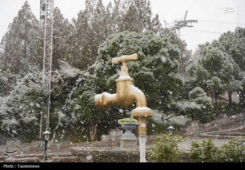 عکس/ نخستین برف زمستانی اصفهان