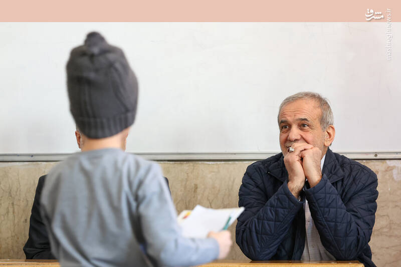 عکس/ بازدید سرزده رئیسجمهور از دو مدرسه در شهر قدس