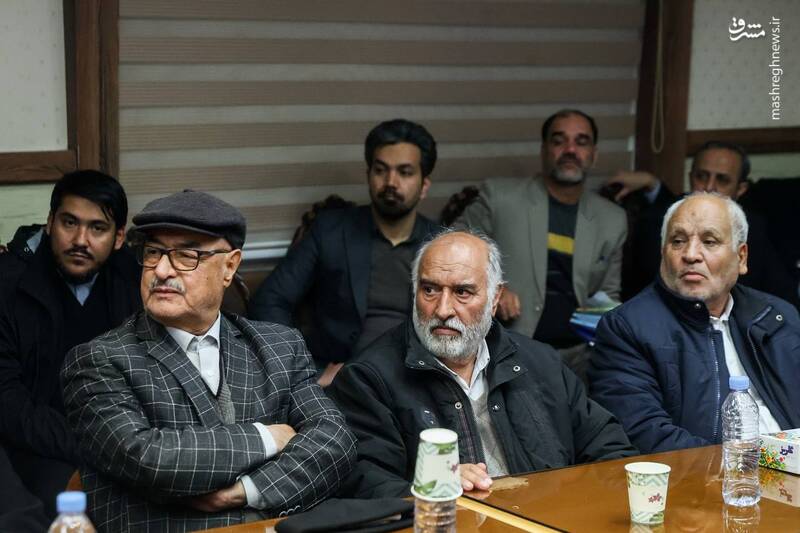 عکس / دیدار جمعی از پیشکسوتان دفاع مقدس خراسان رضوی با قالیباف 7
