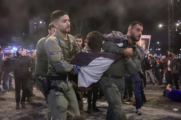 در سرزمینهای اشغالی چه خبر است؟ / رژیم صهیونیستی گام به گام به فروپاشی داخلی نزدیک میشود