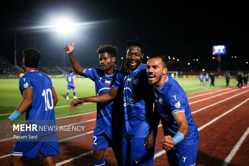 بررسی عملکرد خارجیهای استقلال در نیم فصل؛ انتظارات برآورده نشد!