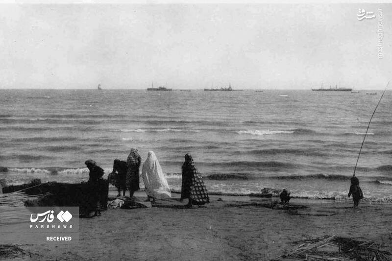 شستوشوی لباس در کرانه دریای خزر