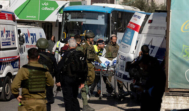 آخرین تحولات کرانه باختری/ ارتش اسرائیل آماده کارزار گسترده در کرانه باختری میشود/ مقابله نیروهای مقاومت با اشغالگران: جنین در آتش جنگ"/ هلاکت و زخمی شدن چند نظامی صهیونیست در کرانه باختری+ عکس و فیلم