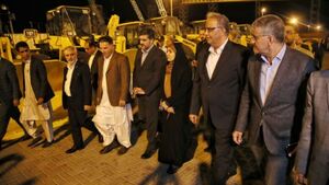 واردات 50 دستگاه ماشینآلات سنگین راهداری با حضور وزیر راه و شهرسازی