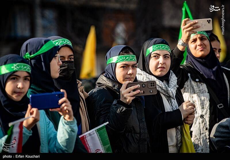 رزمایش ۱۱۰ هزار نفری راهیان قدس تهران با حضور بسیجان + عکس - رزمایش ۱۱۰ هزار نفری راهیان قدس تهران با حضور بسیجان + عکس