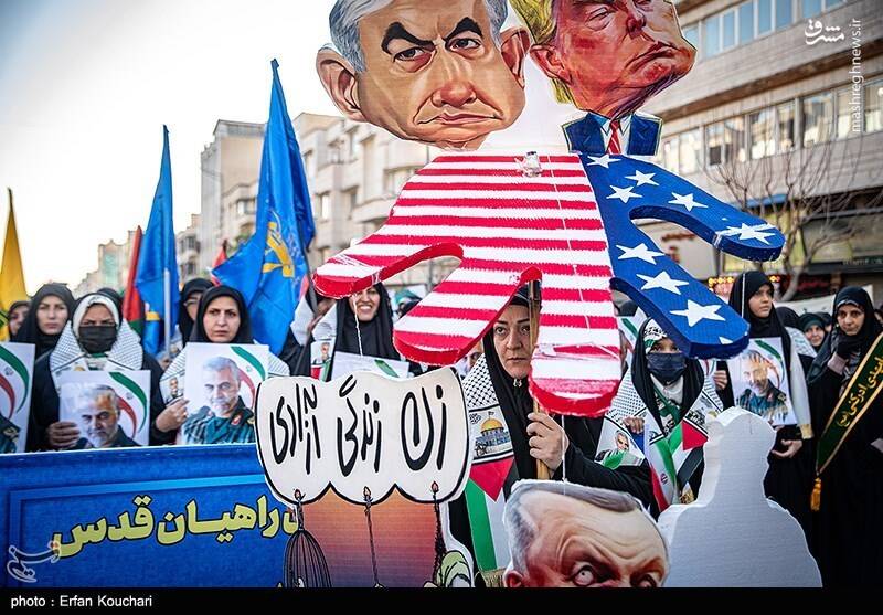 رزمایش ۱۱۰ هزار نفری راهیان قدس تهران با حضور بسیجان + عکس - رزمایش ۱۱۰ هزار نفری راهیان قدس تهران با حضور بسیجان + عکس