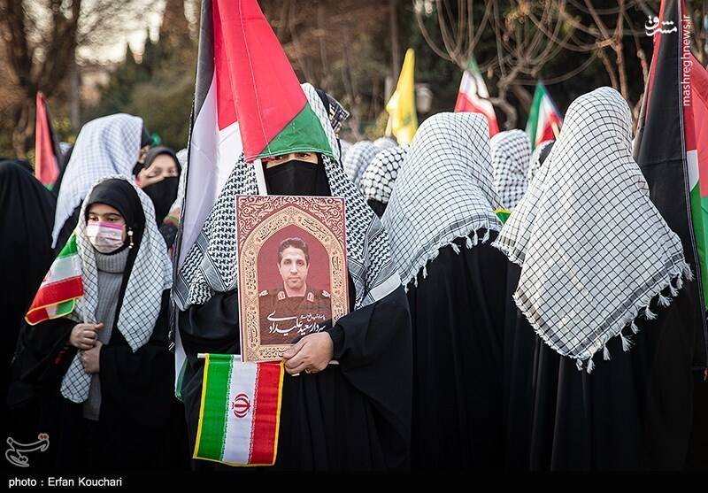 رزمایش ۱۱۰ هزار نفری راهیان قدس تهران با حضور بسیجان + عکس - رزمایش ۱۱۰ هزار نفری راهیان قدس تهران با حضور بسیجان + عکس
